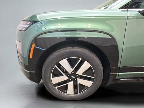 New 2026 Hyundai Ioniq 9 SEL image 3