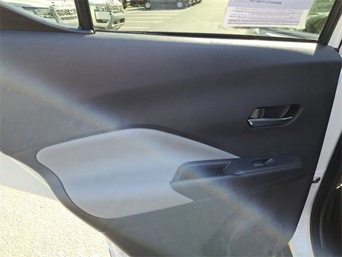 Used 2024 Nissan Kicks SR w/ SR Premium Package image 10