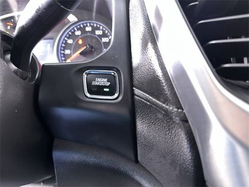 Used 2023 GMC Acadia SLE w/ Driver Convenience Package image 17