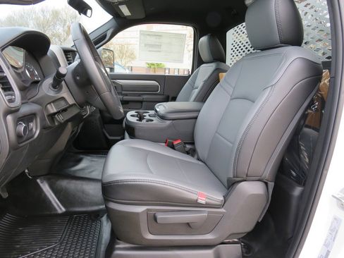 New 2023 RAM 4500 Tradesman image 18