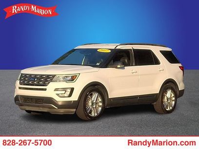 Used 2017 Ford Explorer XLT w/ Equipment Group 202A