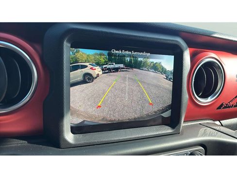 Used 2021 Jeep Wrangler Unlimited Rubicon AWD/4WD image 16