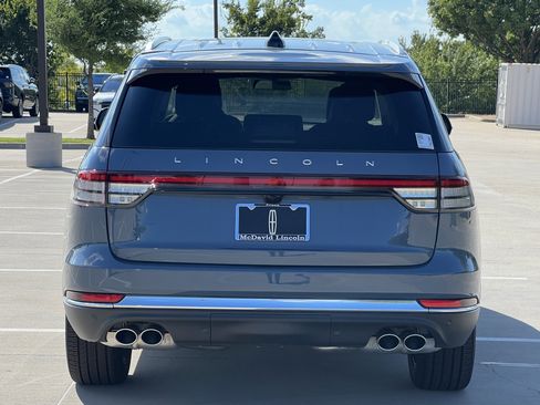 New 2025 Lincoln Aviator Reserve w/ Luxury Package image 8