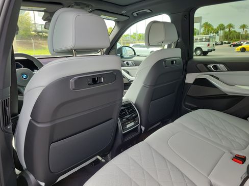 New 2026 BMW X5 sDrive40i w/ M Sport Package RWD image 9