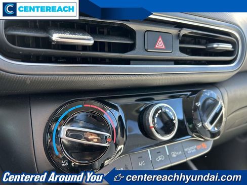 Used 2022 Hyundai Kona SEL image 52