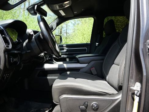Used 2019 RAM 1500 Big Horn AWD/4WD image 13