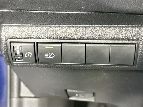 Used 2022 Toyota Corolla LE image 22