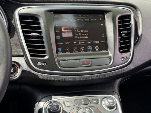 Used 2016 Chrysler 200 C image 19