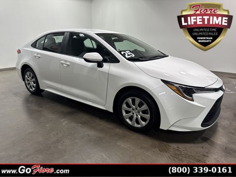 Used 2025 Toyota Corolla LE FWD image 1