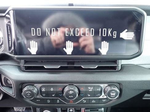 New 2026 Jeep Gladiator Sport AWD/4WD image 21