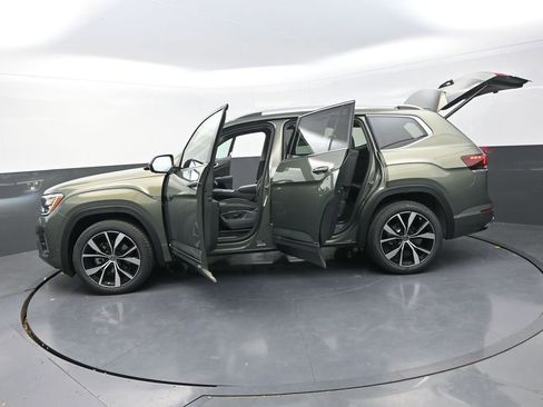 New 2026 Volkswagen Atlas SEL Premium R-Line image 32