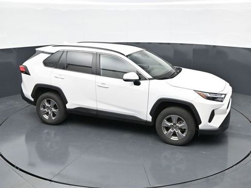 Used 2024 Toyota RAV4 XLE FWD image 28