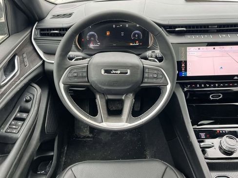New 2026 Jeep Grand Cherokee L Limited AWD/4WD image 16