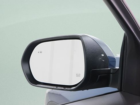 New 2026 Chevrolet Equinox LT FWD image 23