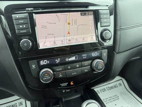 Used 2019 Nissan Rogue SL FWD image 27