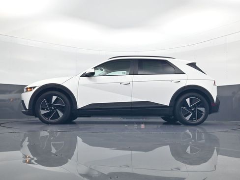 New 2025 Hyundai Ioniq 5 SEL image 28