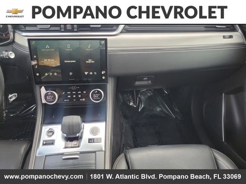 Used 2025 Jaguar F-PACE R-Dynamic S image 16