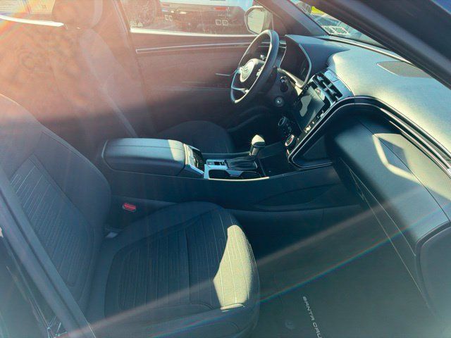 Used 2024 Hyundai Santa Cruz SE AWD/4WD image 12