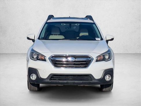 Used 2019 Subaru Outback 2.5i Limited AWD/4WD image 2
