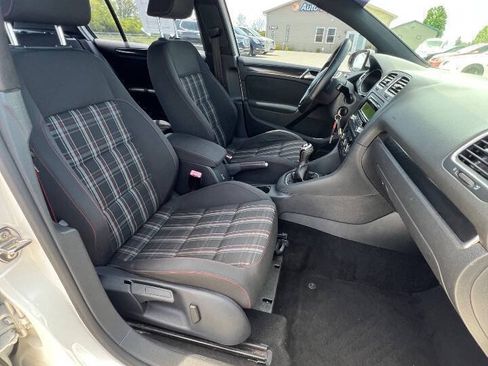 Used 2014 Volkswagen GTI Wolfsburg Edition FWD image 20