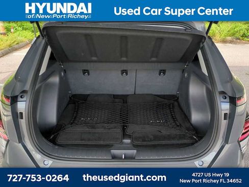 Used 2025 Hyundai Kona SEL FWD image 12