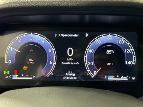 New 2025 Jeep Grand Cherokee Limited w/ Luxury Tech Group II image 19