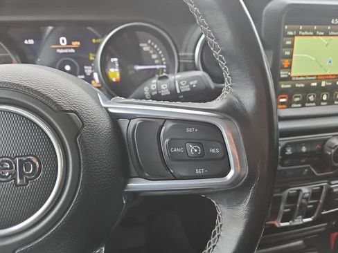 Used 2023 Jeep Wrangler Unlimited Sahara w/ Cold Weather Group AWD/4WD image 25