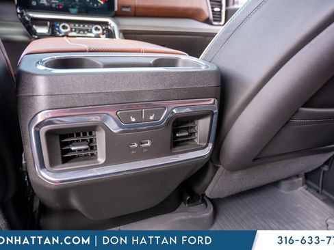 Used 2024 GMC Sierra 3500 Denali Ultimate AWD/4WD image 23