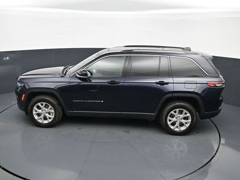 Used 2023 Jeep Grand Cherokee Limited AWD/4WD image 19