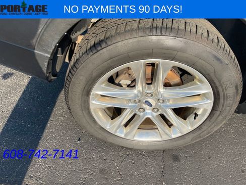 Used 2017 Ford Explorer XLT w/ Equipment Group 202A AWD/4WD image 9