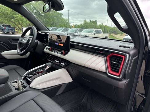 New 2026 GMC Canyon AT4X AWD/4WD image 18
