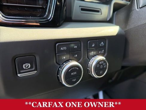 Used 2024 GMC Sierra 2500 AT4 image 7