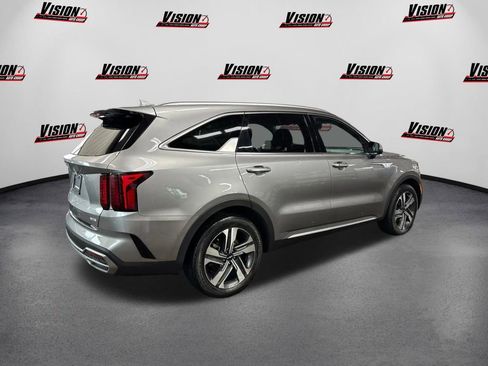 Certified 2023 Kia Sorento EX image 5