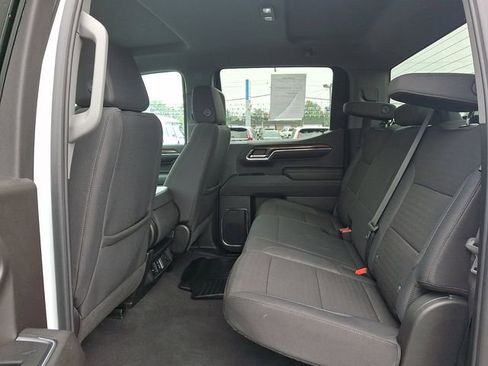 Used 2024 Chevrolet Silverado 1500 LT AWD/4WD image 10