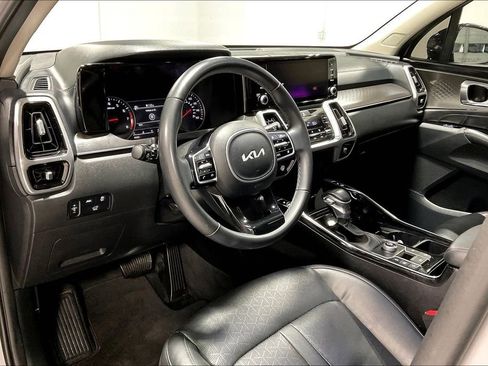 Used 2022 Kia Sorento SX image 16