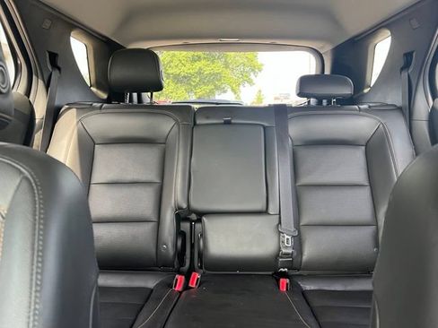 Used 2020 Chevrolet Equinox Premier FWD image 22