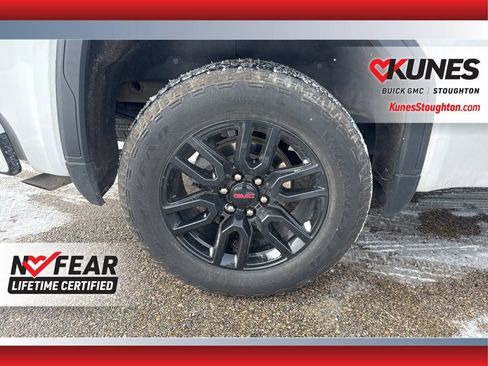Used 2023 GMC Sierra 1500 Elevation w/ Preferred Package image 14
