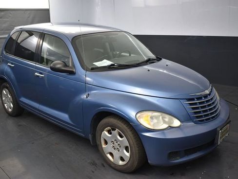 Used 2007 Chrysler PT Cruiser Touring FWD image 1