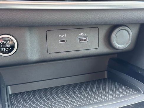 Used 2023 Nissan Rogue S image 21