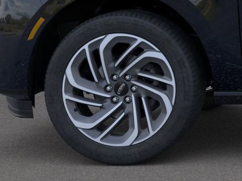 New 2026 Lincoln Navigator L Reserve AWD/4WD image 19