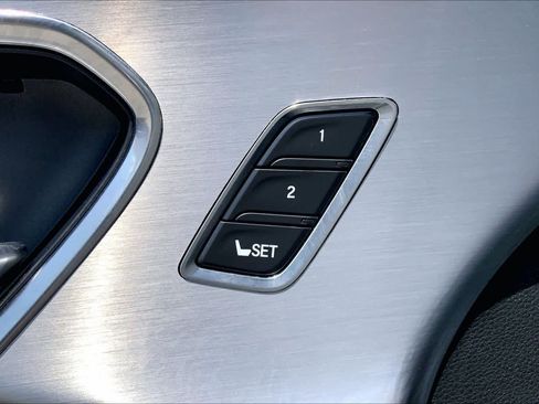 Used 2024 Acura RDX SH-AWD image 33