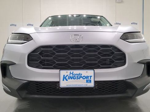 Used 2023 Honda HR-V LX image 3