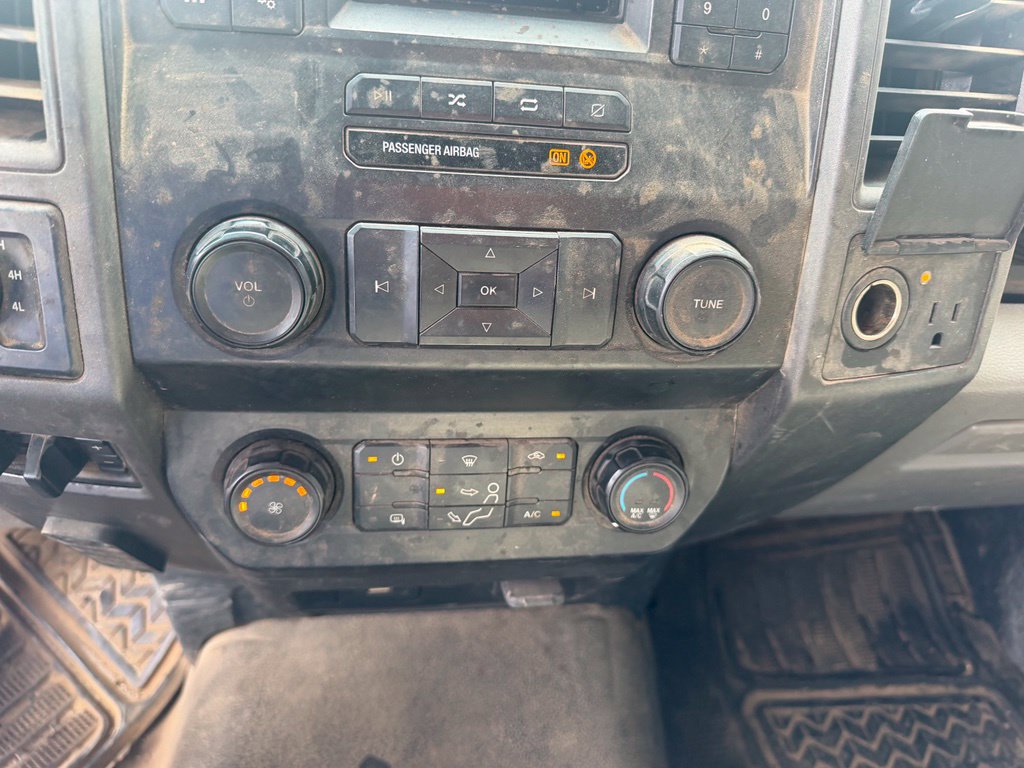 Used 2022 Ford F350 XL w/ Power Equipment Group AWD/4WD image 13