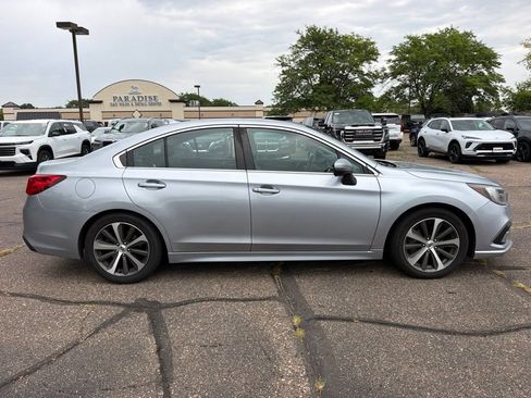 Used 2019 Subaru Legacy 3.6R Limited AWD/4WD image 4