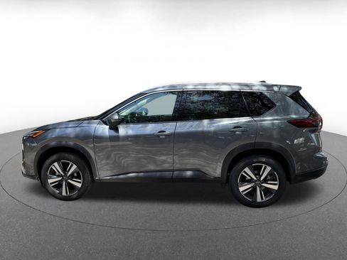 Used 2026 Nissan Rogue SL FWD image 4