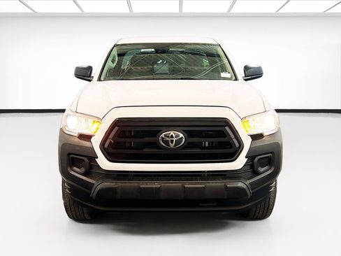 Used 2022 Toyota Tacoma SR RWD image 2