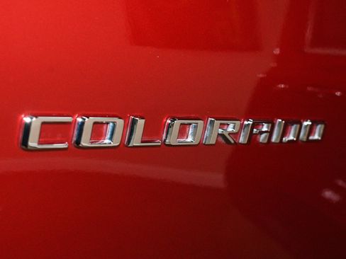 Used 2025 Chevrolet Colorado ZR2 w/ Technology Package AWD/4WD image 99