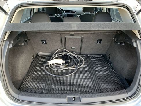 Used 2015 Volkswagen e-Golf Limited Edition image 13