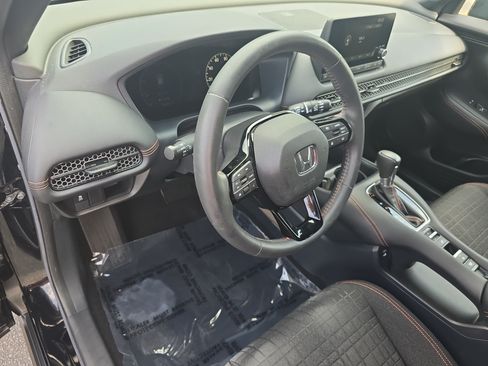 Used 2024 Honda HR-V Sport image 15