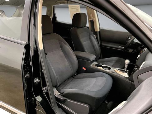 Used 2013 Nissan Rogue S FWD image 25